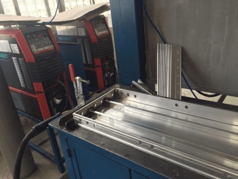中鋁集團使用麥格米特鋁焊焊機焊接現場